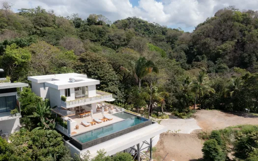 Luxura Luna 4-Bedroom, Ocean Views